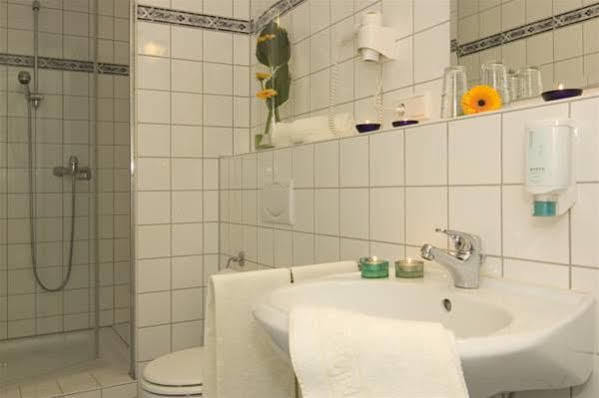 Hotel Nibelungen Hof إكسانتن المظهر الخارجي الصورة